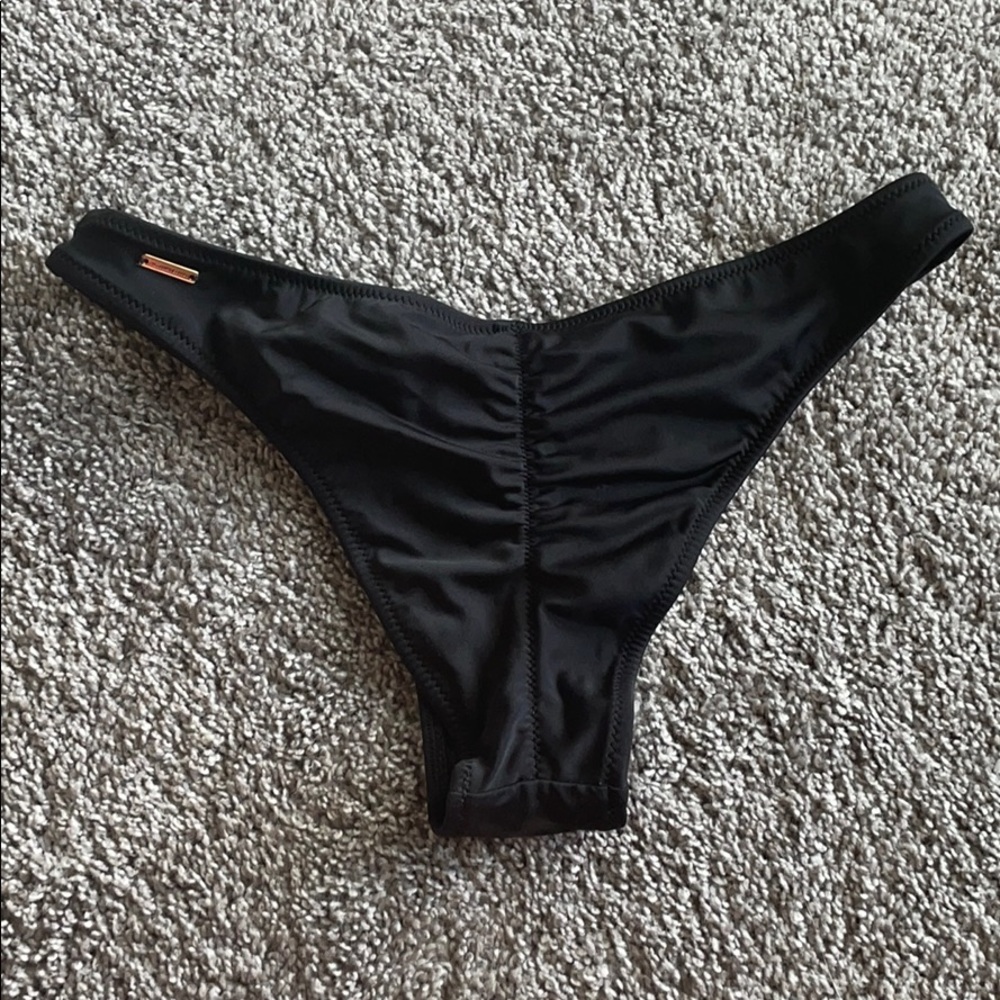 VS itsy swim bottom size S!